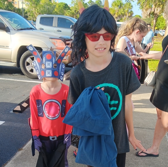 Meet your Posher, Ally - Picture 2 of 13